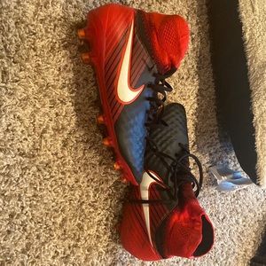 Nike Magista soccer cleats. Black and Red. Barely worn. Excellent condition